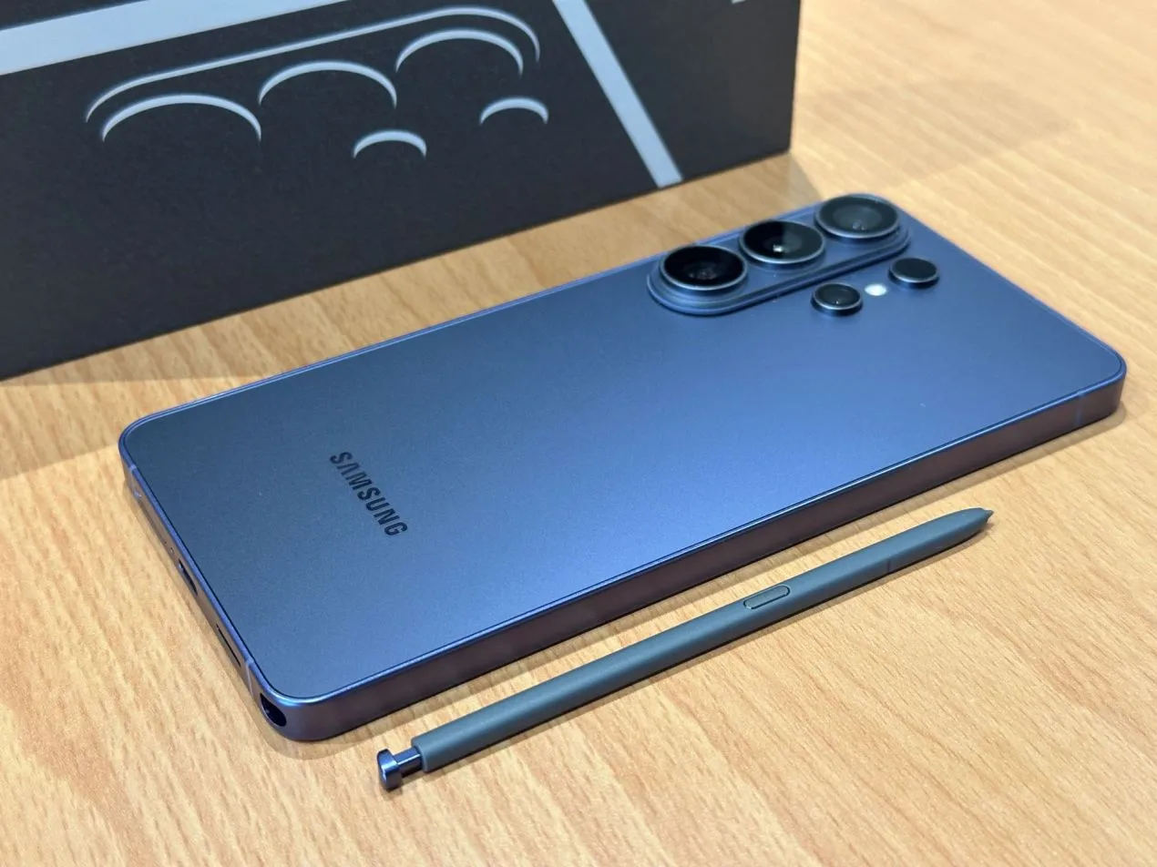 三星 Galaxy S26 Ultra 與 S Pen 外觀 三星 Galaxy S26 Ultra 與 S Pen 外觀